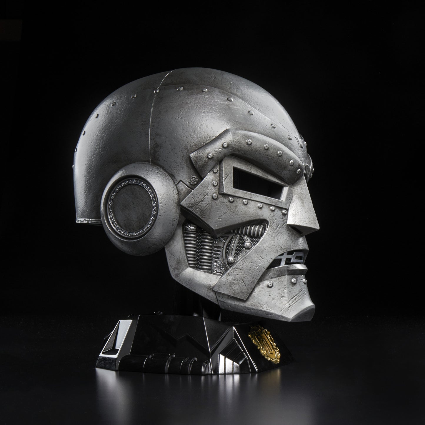 MARVEL LEGENDS GEAR DR DOOM HELMET
