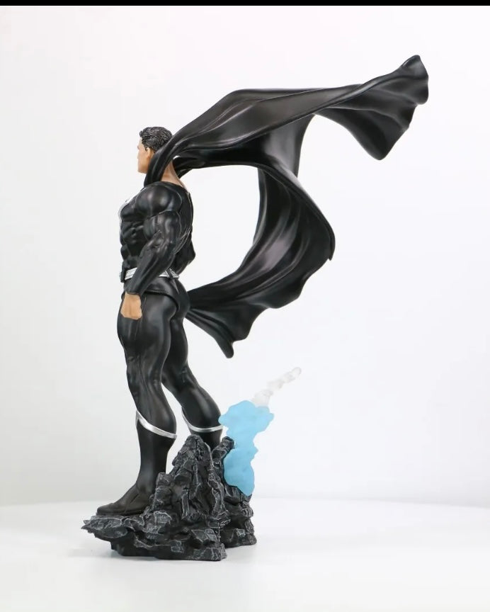 DC Heroes Superman Black & Silver Previews Exclusive PVC 1:8 Statue